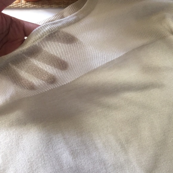 5 for $25🌻 Esprit soft cream light sweater - Picture 5 of 7